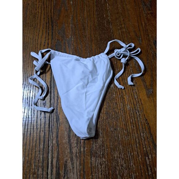 New Medium Fabletics Bright White High Cut String Cheeky Bikini Swim Bottoms - Picture 7 of 8